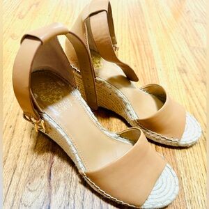 Espadrilles leather wedge sandals in pristine condition